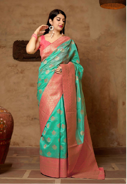 Rama Banarasi Weaving Patola Silk Saree with Blouse